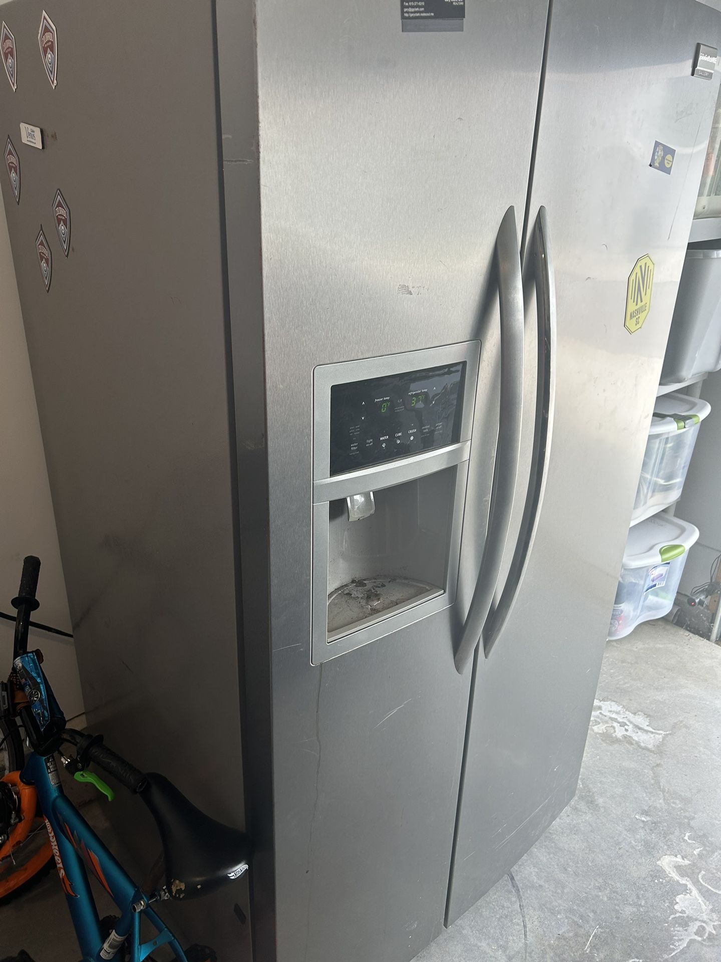 Frigidaire Refrigerator