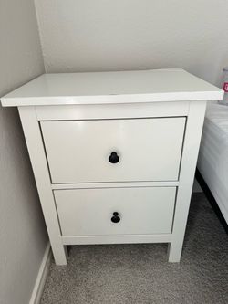 White 2-Drawer Nightstand