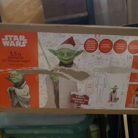 Disney Star Wars 3.5 ft Animated LED Seasonal Yoda Indoor Use Only Home Decor new sealed selling for only $80