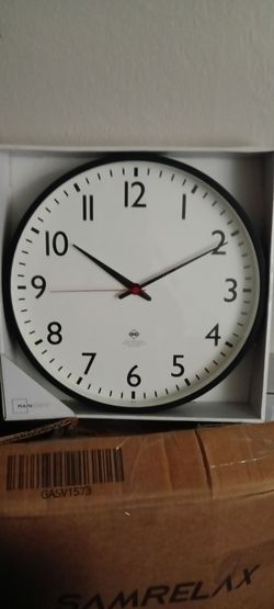 MAIN STAY WALMART CLOCK