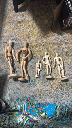 Mannequin dolls