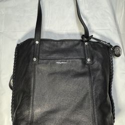 Black Tommy Bahama Purse