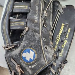 13" baseball softball glove mitt RHT Right Handed Thrower