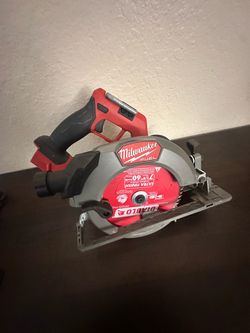 Milwaukee circular saw