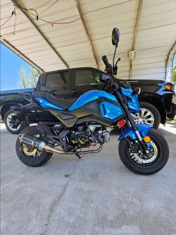 Honda Groom Clone