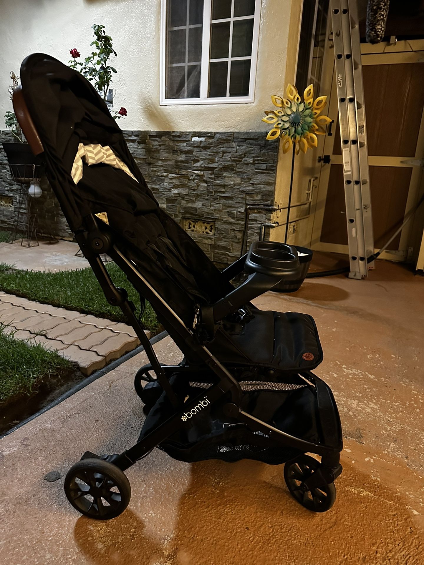 Bombi Bebee V2 Lightweight Baby Stroller