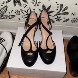 Classic Black Strap Heels with Comfortable Mid Heel