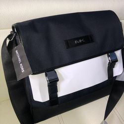 MENS MICHAEL KORS LAPTOP MESSENGER BAG