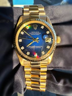 Rolex President 31 31mm Midsize Yellow Gold Factory Blue Vignette Gradient Factory Diamond Dial Ladies Watch 6827 fluted bezel