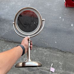 Light Up Make Up Mirror