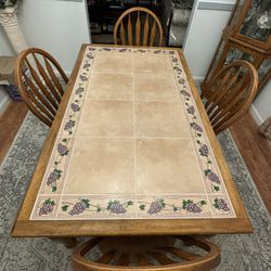 Kitchen Dining Table + 4 Chairs