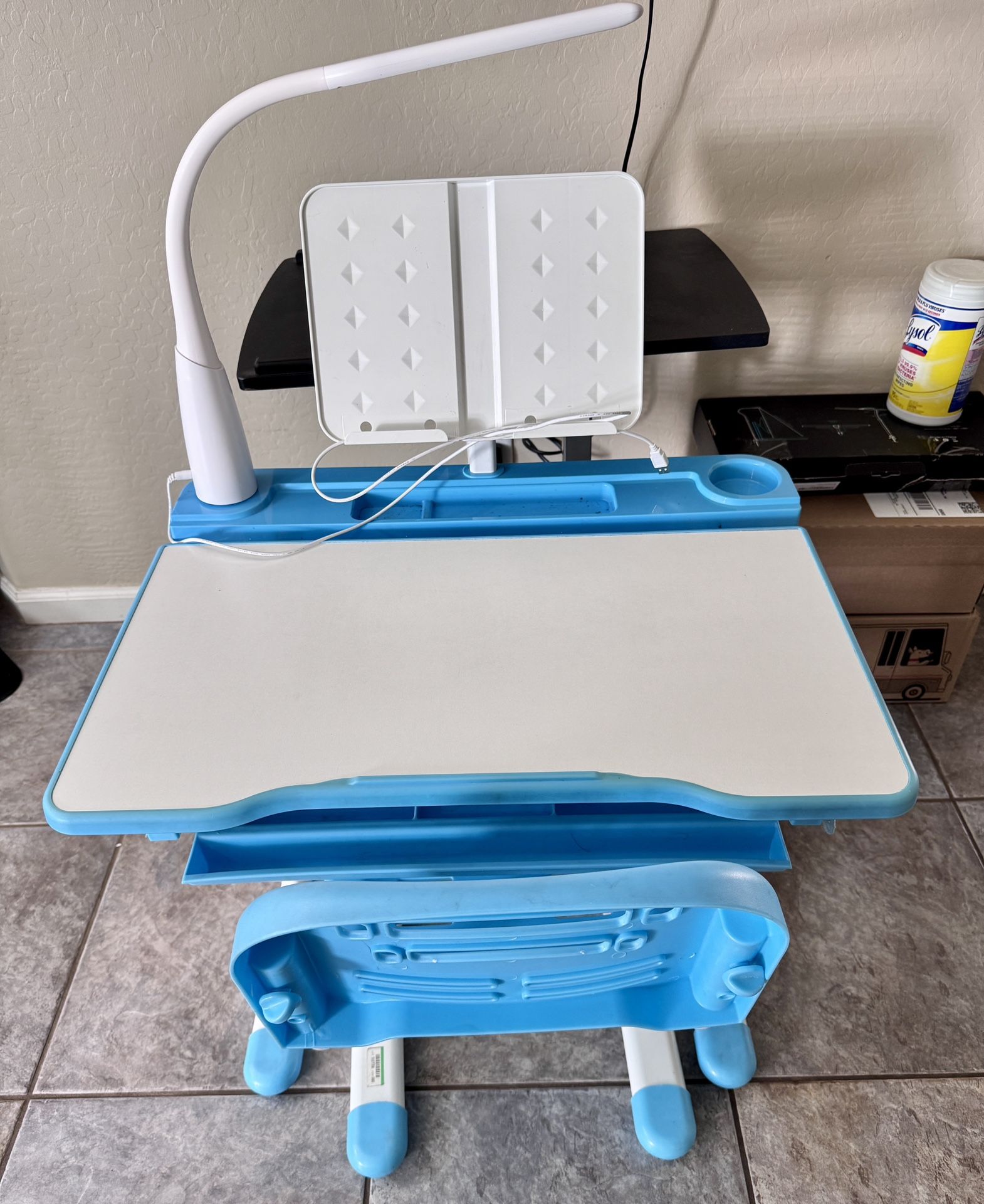 Kids Functional Desk And Chair Set