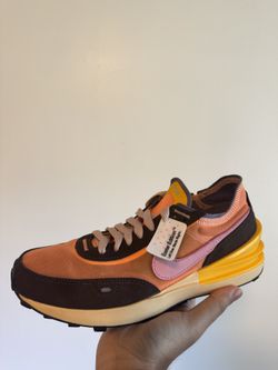 Nike Waffle One Sneakers Womens size 7 Exeter Edition Orange DM8114-800