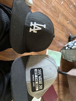 Black LA dodgers hat(7 1/4) and vans hat