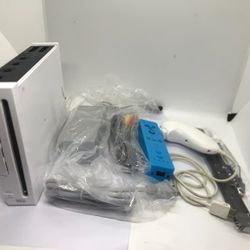 Nintendo Wii Console With controller and accessoriesi only ship  item