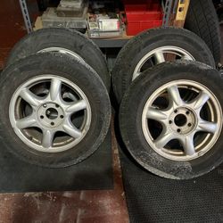 Set of 4 Goodyear Assurance 225/60R16 Tires and Rims