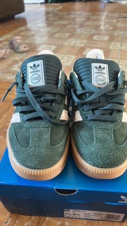 Samba Sneakers