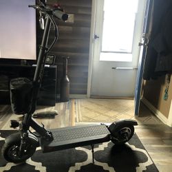 Joyor Y8 Electric Scooter  🛴 $850 Firm.