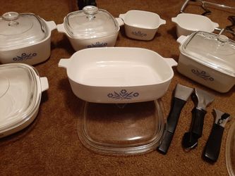 Corningware 8 Pc. Set - Vintage