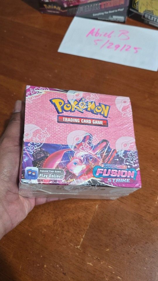 Fusion Strike Booster Box