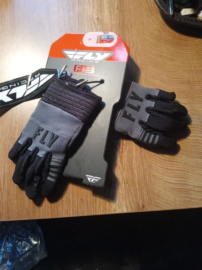 Brand New Kid Size Fly Racing Gloves