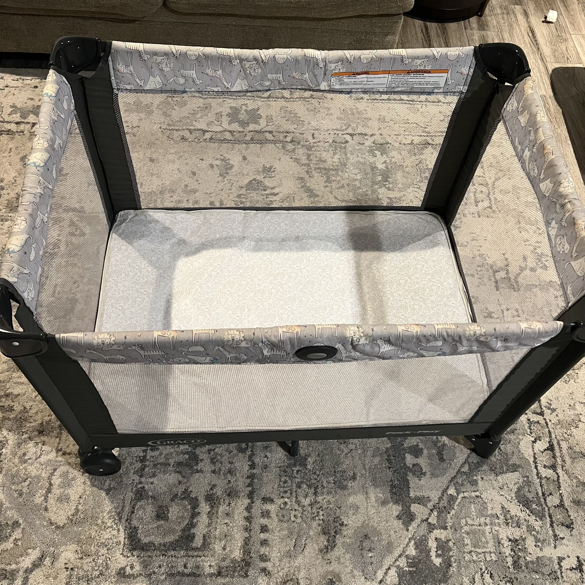 Graco Pack N Play With Premium Mattress