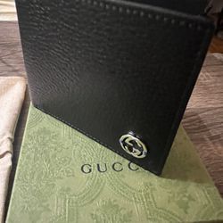 Brand New Men’s Gucci Marmont Bifold Wallet, Black Outside and Blue Inside