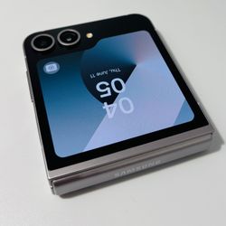 Samsung Galaxy ZFLIP 6 256GB UNLOCKED Fully Functional