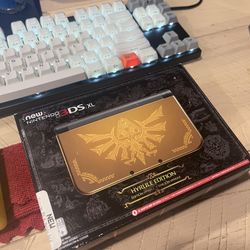 New Nintendo 3ds XL Hyrule Edition Dual IPS