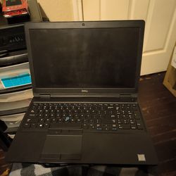 Dell laptop 5590 (trow me a price comes with charger )