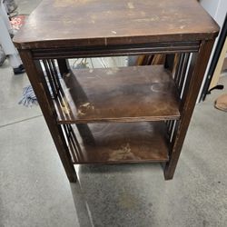Vintage End Table for Sale - $10