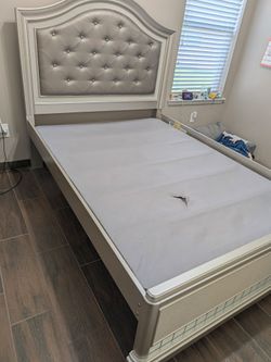 Full Size Bed