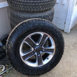 Set Of 5 Factory Jeep Wrangler Wheel Bridgestone Tire OEM 18 Inch Genuine 