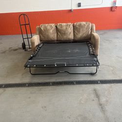 Couch Pull-Out Bed(Free delivery)