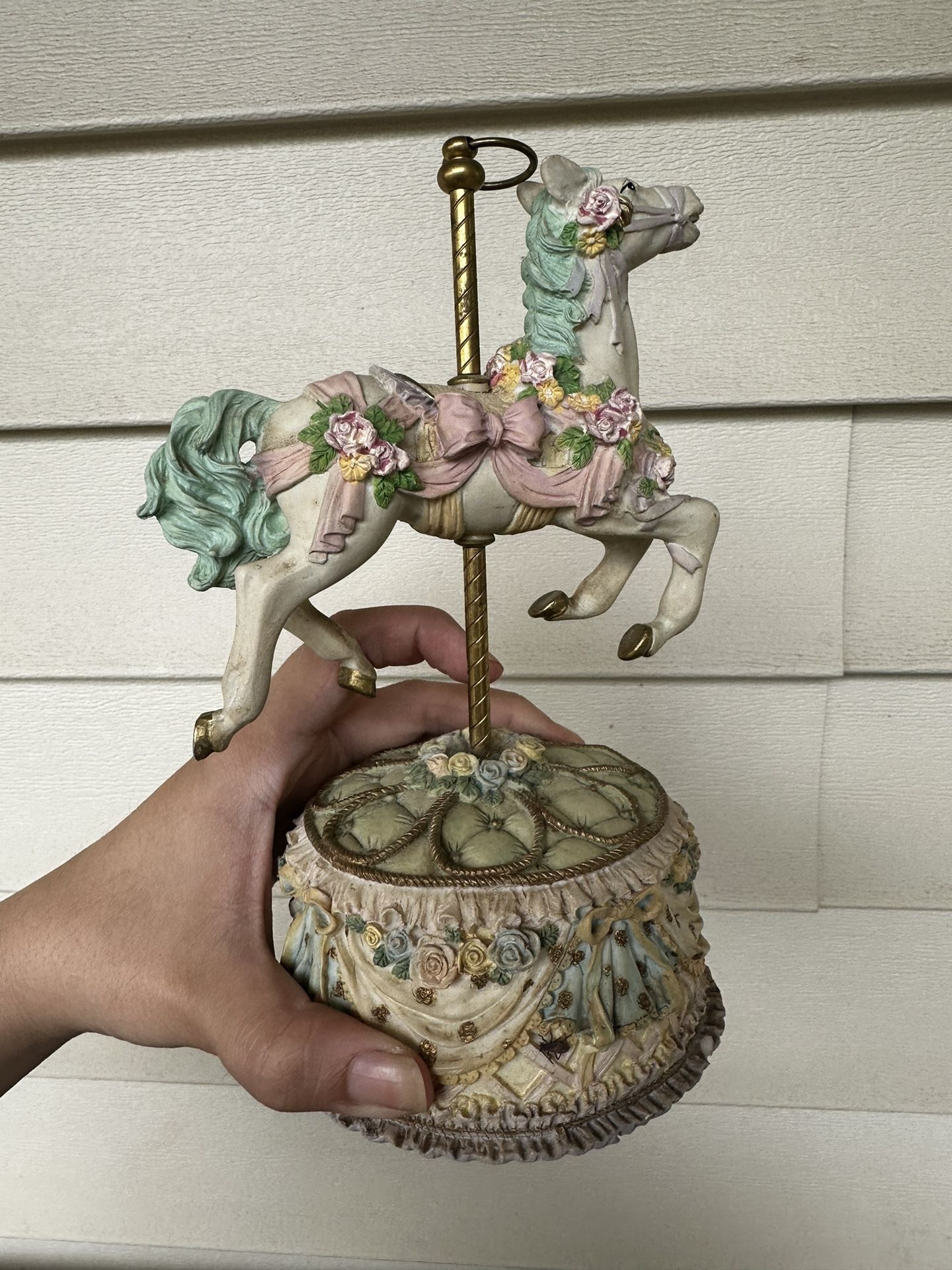 Vintage 8” Carousel 🎠 Horse