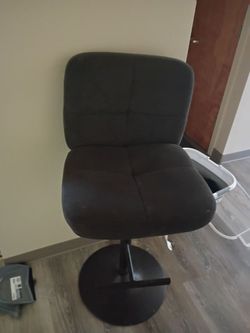 Tall chair