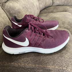 Nike shoes size 71/2 for women's