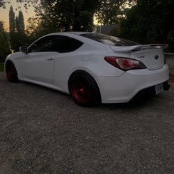 2013 Hyundai Genesis