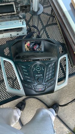 2013 Ford focus radio
