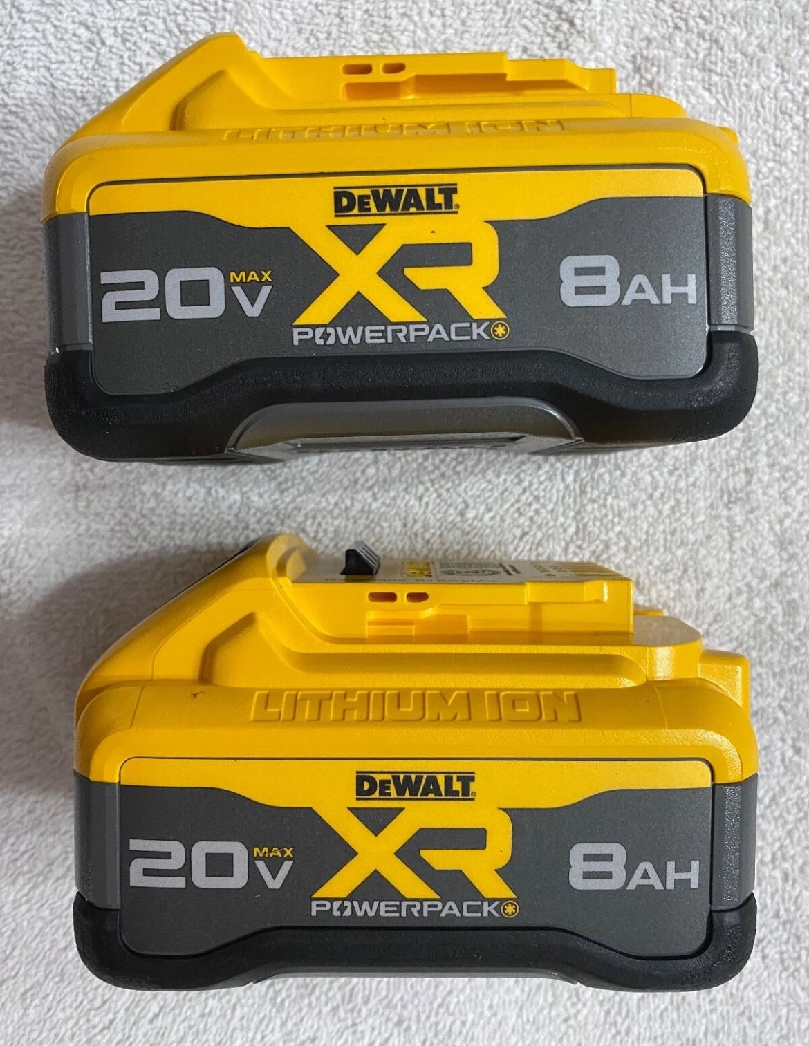 2 New Dewalt DCB2108 Powerpack 20V Max XR 8.0Ah Lithium Ion Batteries DCB2108-2