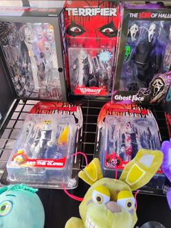 NECA MEZCO HORROR FIGURES