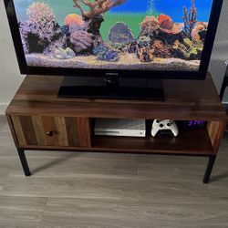 Hernwood TV Stand 44"