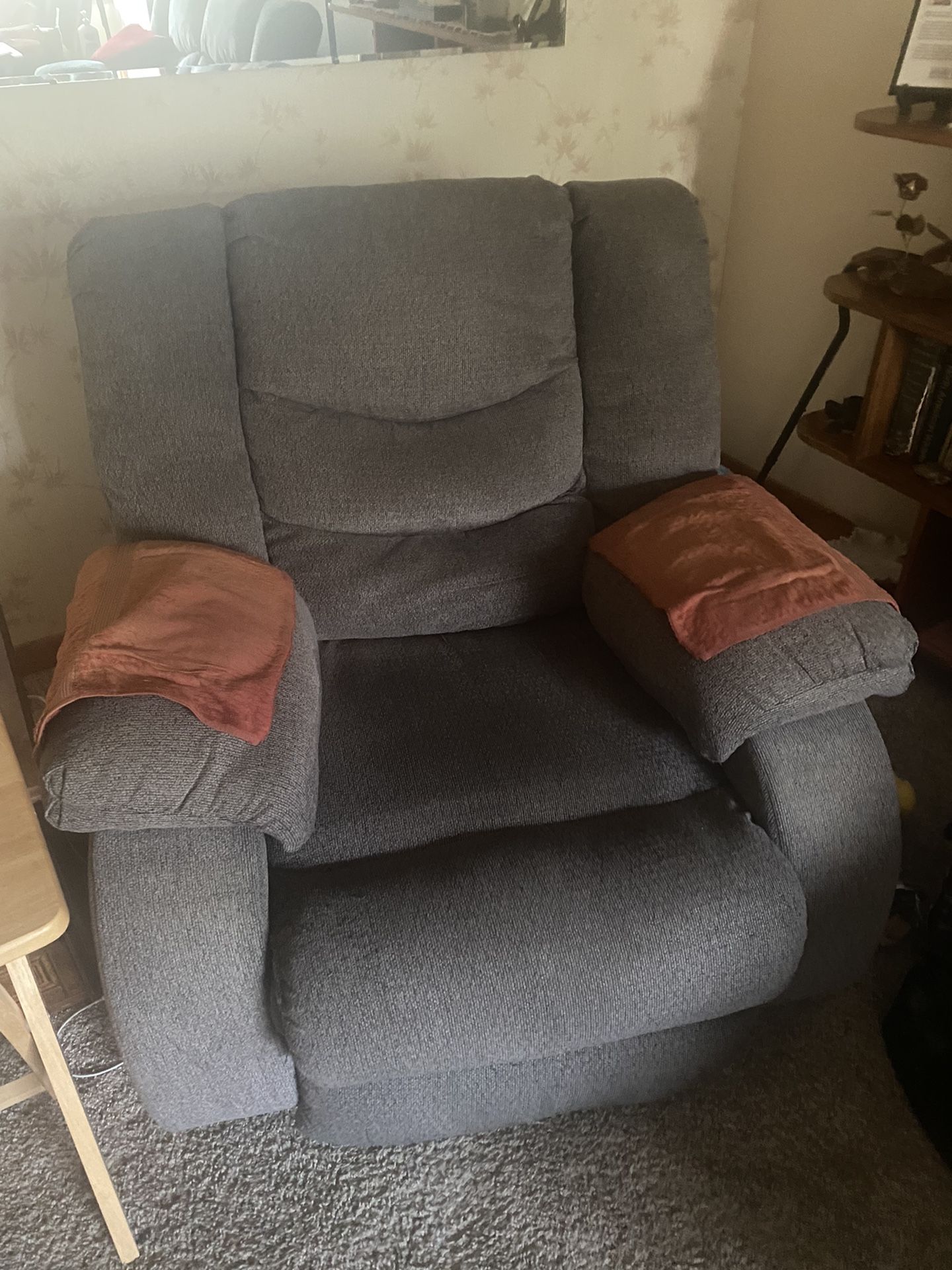 2 Recliners  