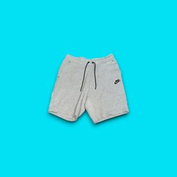 Nike tech sportswear club fleece sweat shorts grey men’s small 