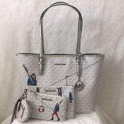 Nwt! Michael KORS TOTE And WRISTLET 