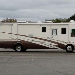 2002 Tradewinds Class A