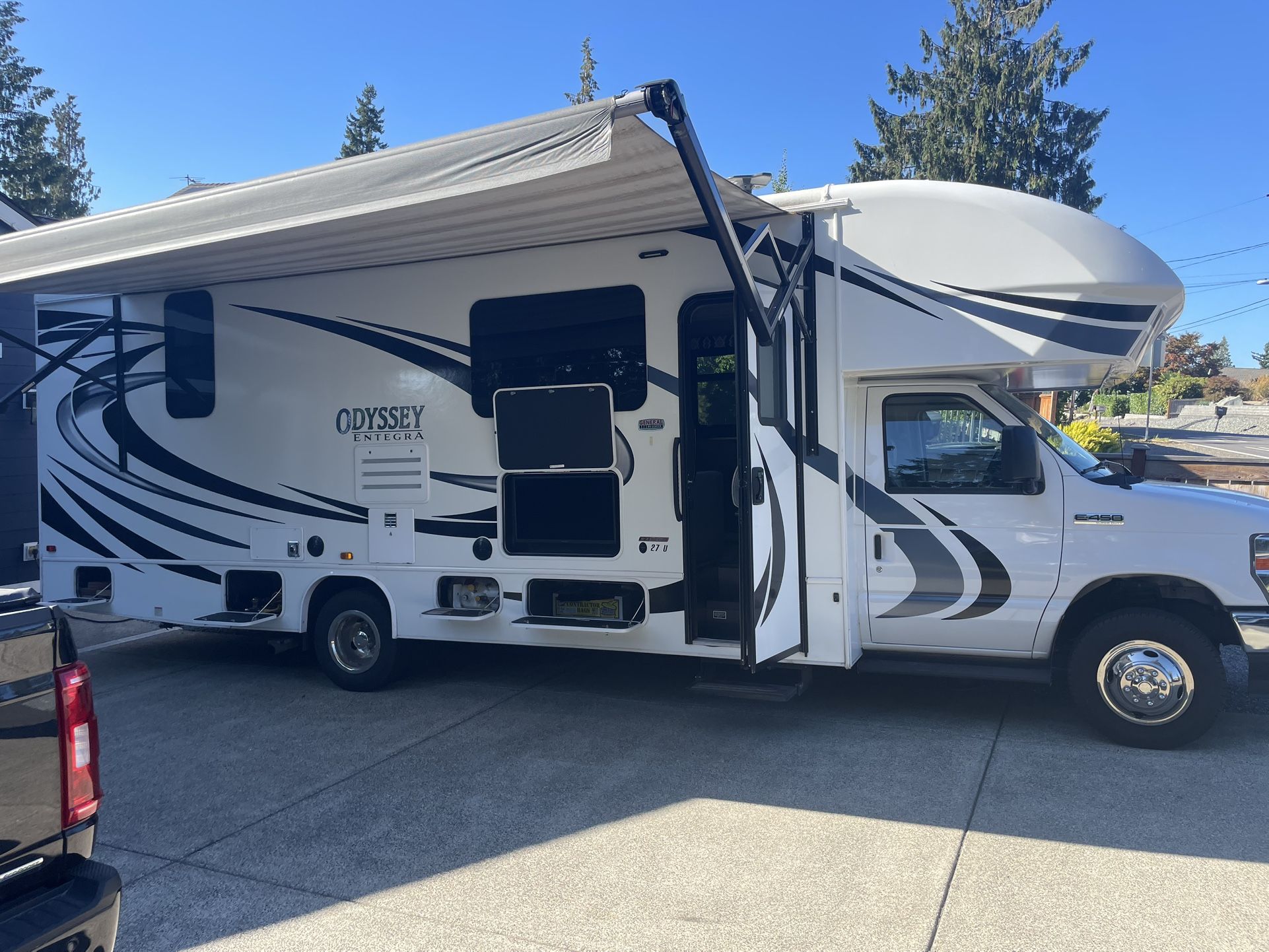 2021 Odyssey Entegra  27u
