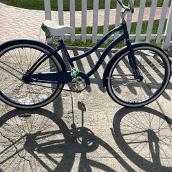 Huffy Women’s Beach Cruiser