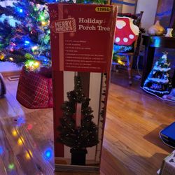 Holiday Porch Christmas Tree 