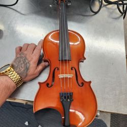 Terra Nova Violin